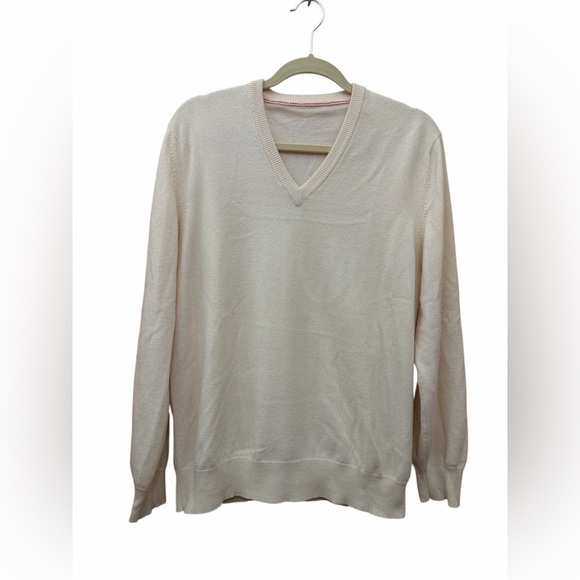 Other - Men's Cream 100% Cashmere V-Neck Sweater, Size Large.